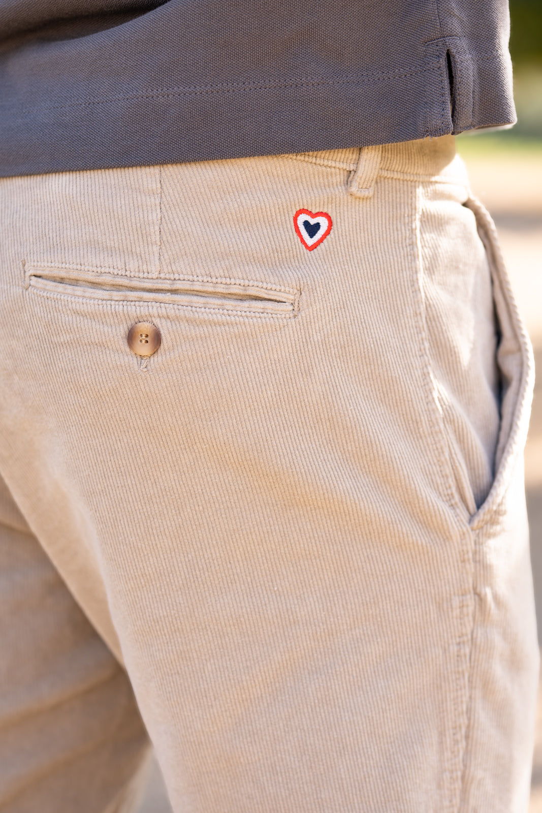 Pantalon velours côtelé sable