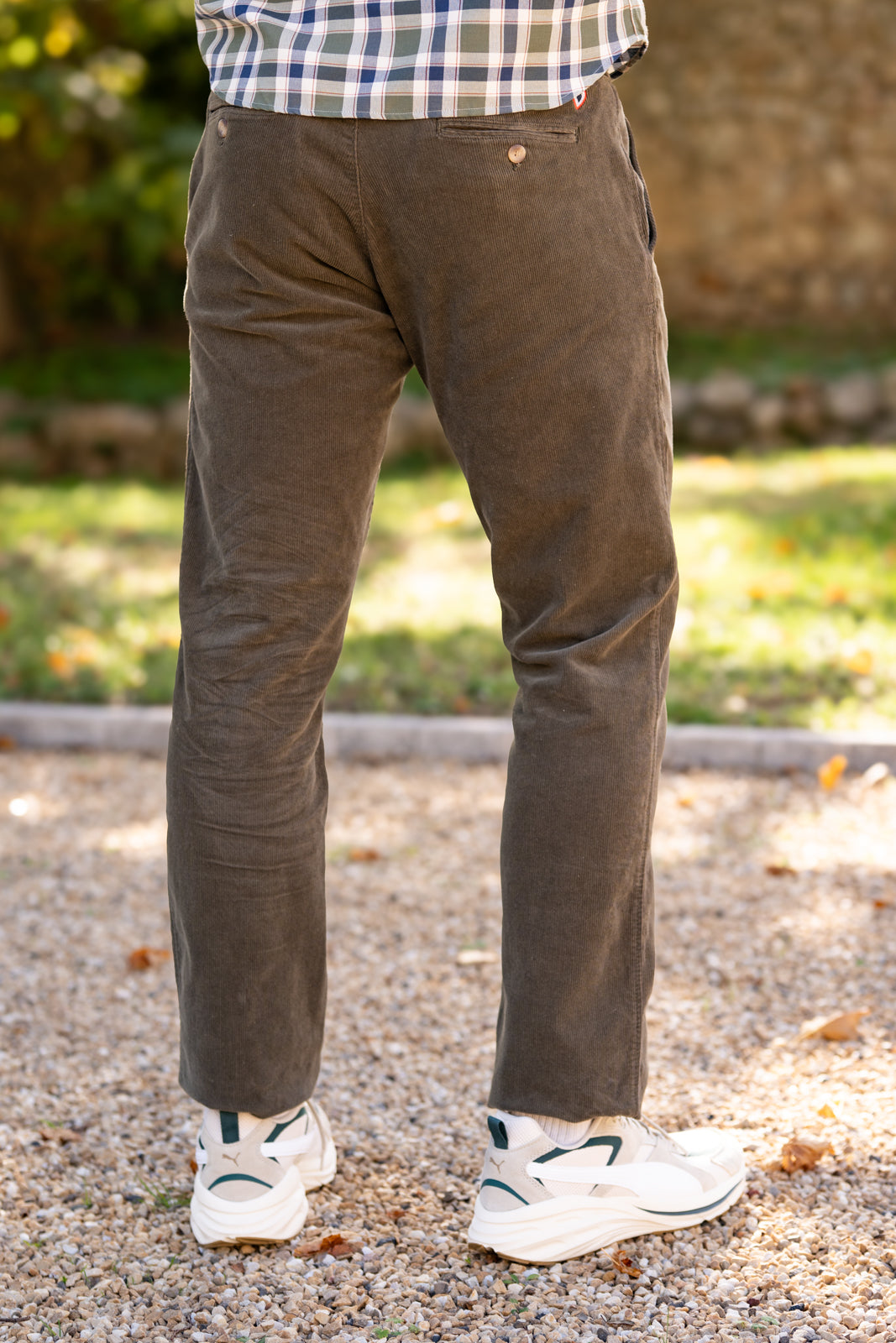 Pantalon velours côtelé kaki