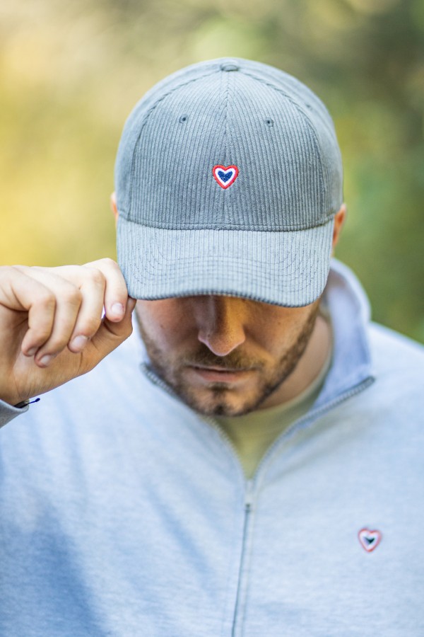 Casquette en velours gris 